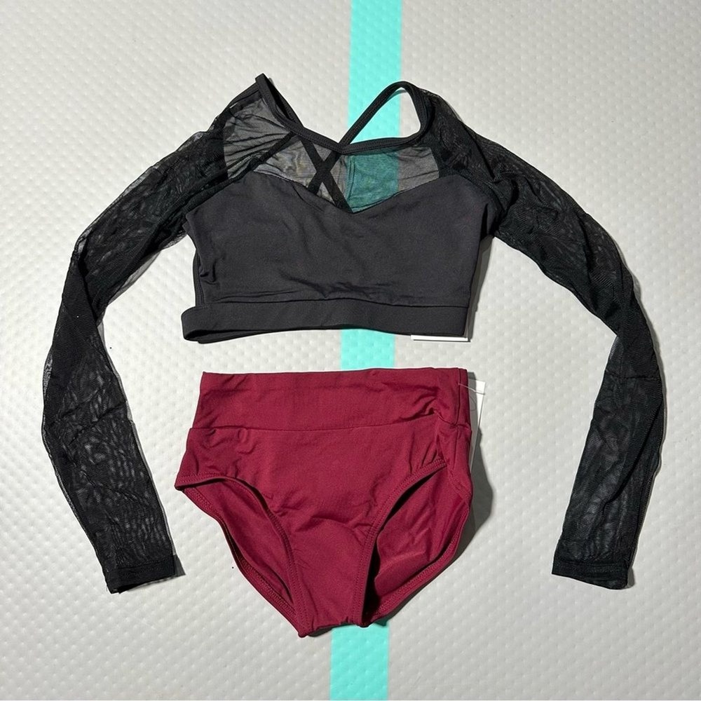 Baltogs Elegant 2 piece Kids Dance Costume in Black and Burgundy CM NEW - Picture 4 of 7